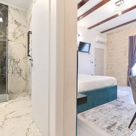 בית הארחה Luxury 