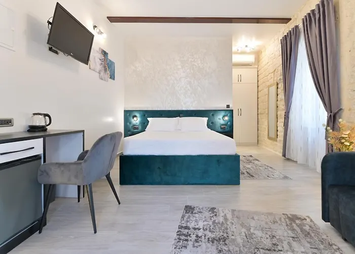 Luxury 