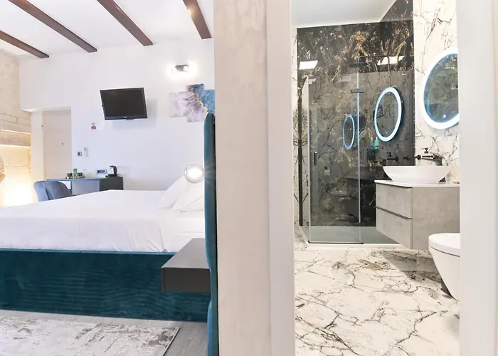 Luxury 